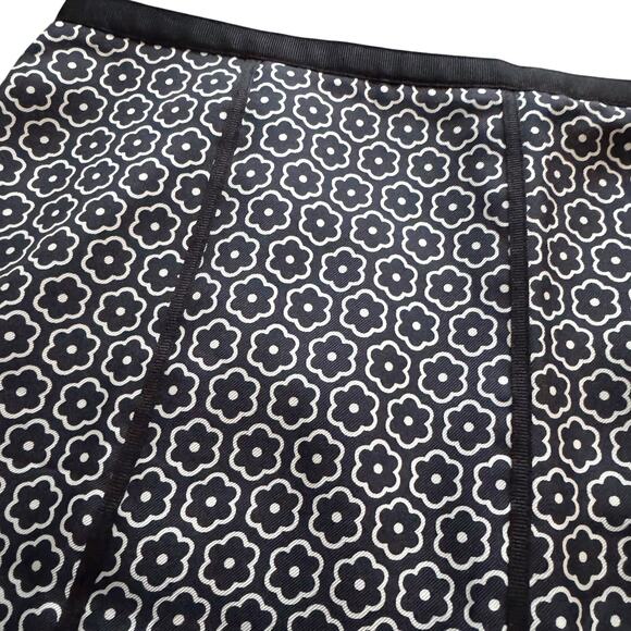 Ann Taylor 100% Silk midi Skirt Women's Sz 8 Black Print pattern Preppy Academia - Picture 2 of 10